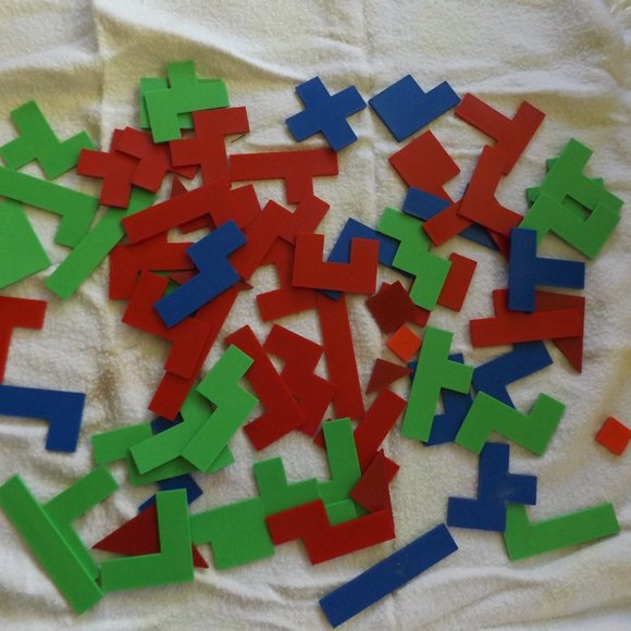 Plastic Pentominoes Math Manipulatives Homeschool Classroom Teaching Tools - Picture 1 of 1